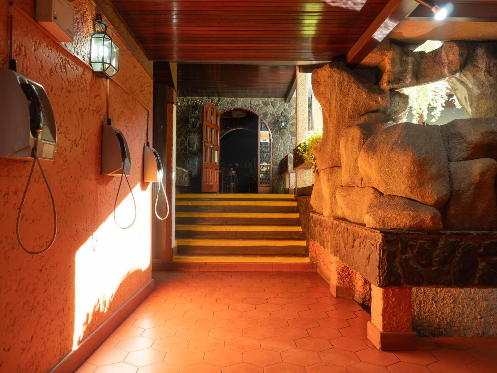 Hotel El Arroyo Caracas Exterior photo